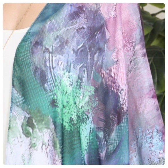 One Size Abstract Kimono NWOT - Picture 3 of 3